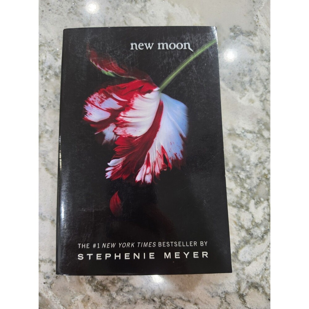 New Moon - 9780316024969, paperback, Stephenie Meyer